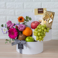 fruit and chocolate hampers